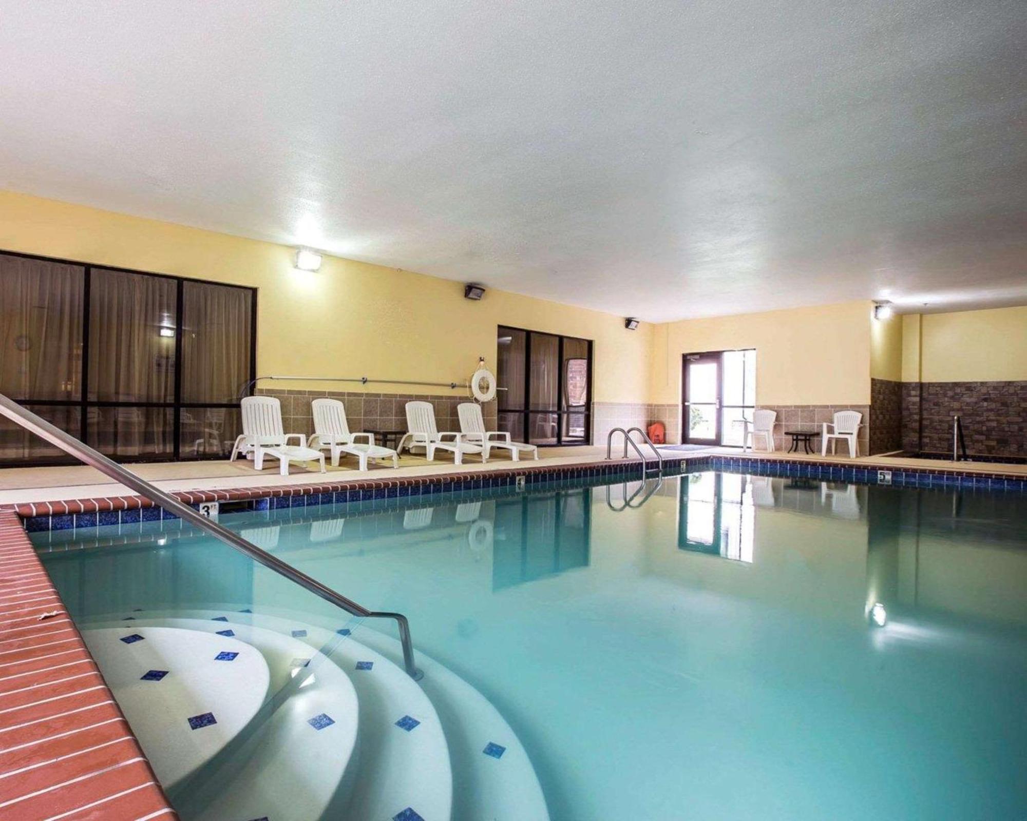 Comfort Inn & Suites Rogersville Exteriör bild