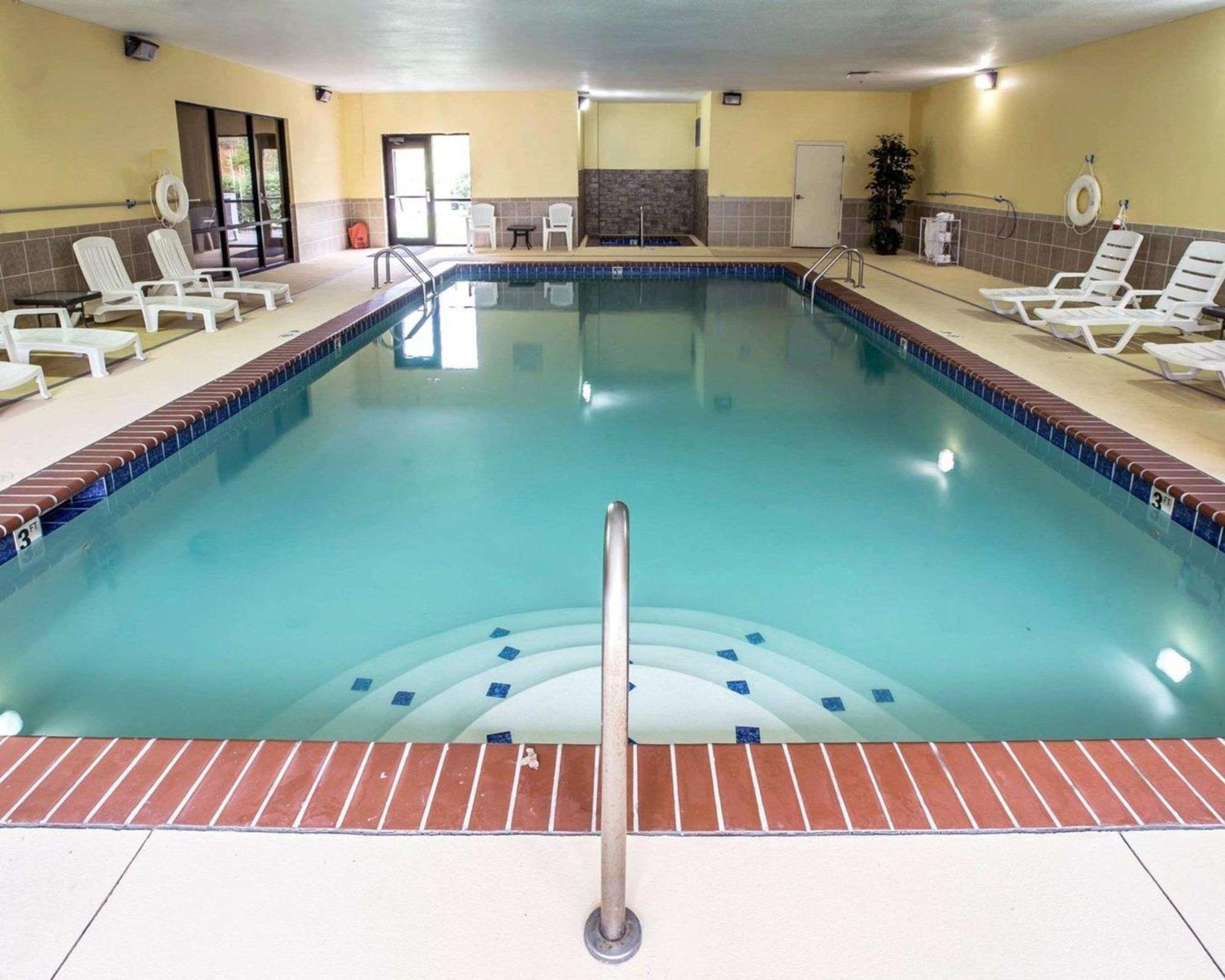 Comfort Inn & Suites Rogersville Exteriör bild