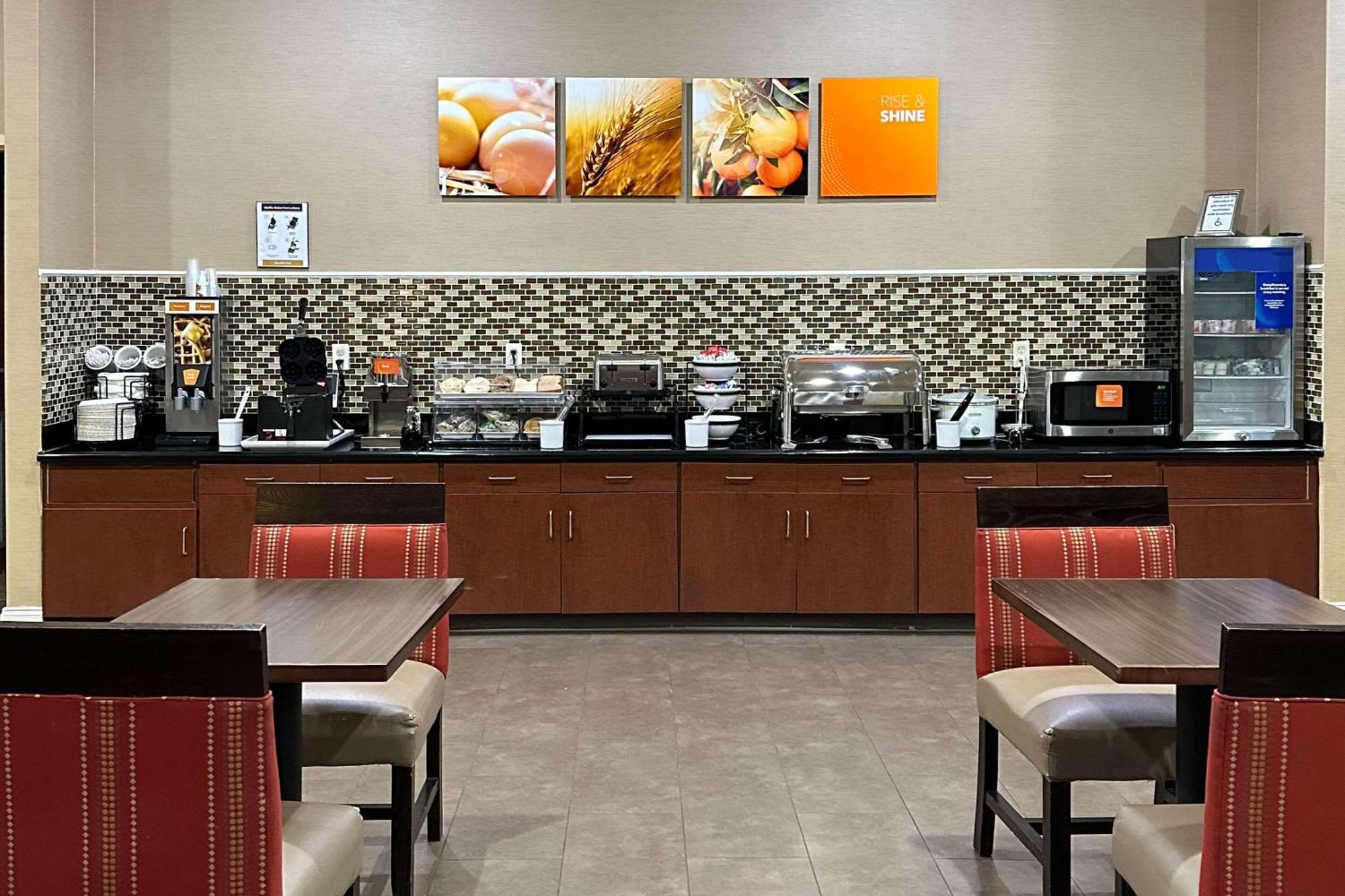 Comfort Inn & Suites Rogersville Exteriör bild
